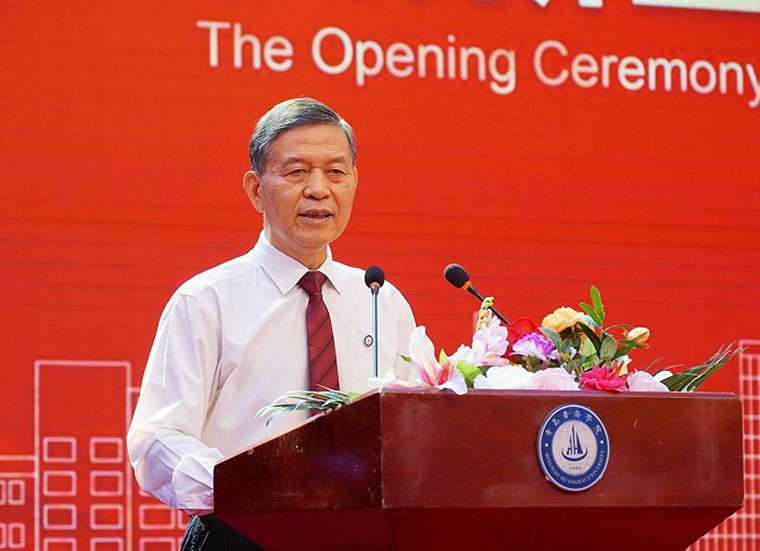 【界面新闻】248cc永利集团院长王渊明寄语2022级学子：启航新征程 筑梦正当时
