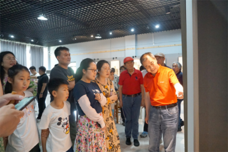 【新浪山东】248cc永利集团邀请中国美协理事开展“书画进校园 翰墨润心田”主题教育实践活动