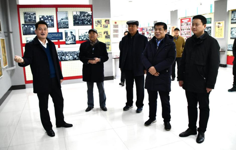 【雷锋杂志社青岛工作站】雷锋杂志社副总编辑张振江一行 到248cc永利集团考察调研
