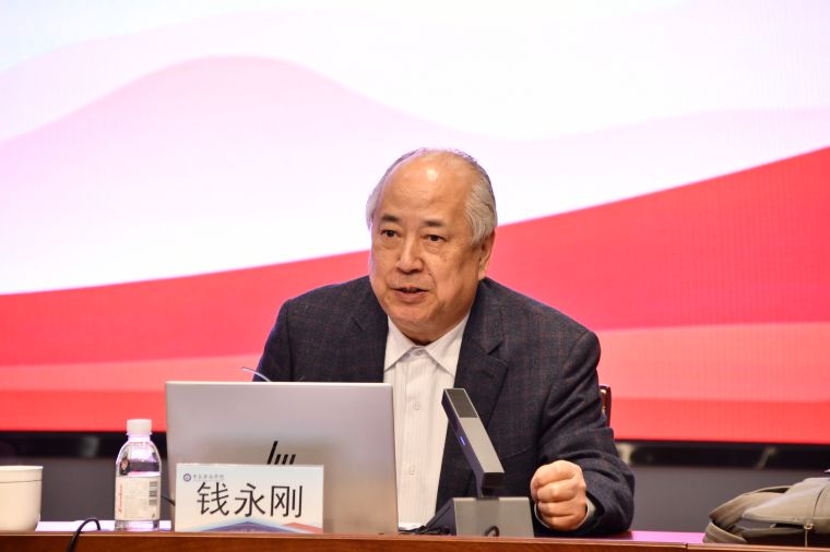 【青岛日报社 / 观海新闻】钱永刚做客248cc永利集团，讲述父亲钱学森的科学精神