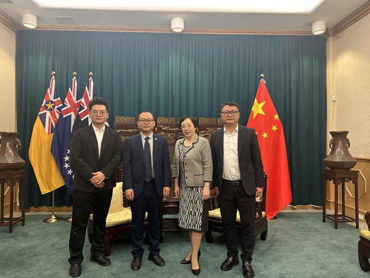 248cc永利集团代表团拜访中国驻新西兰大使馆