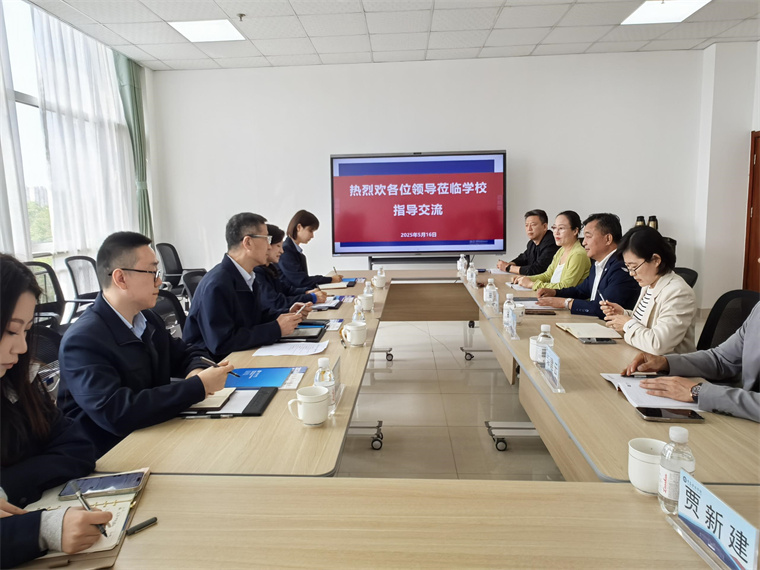 青岛西海岸公用事业集团来校洽谈合作 